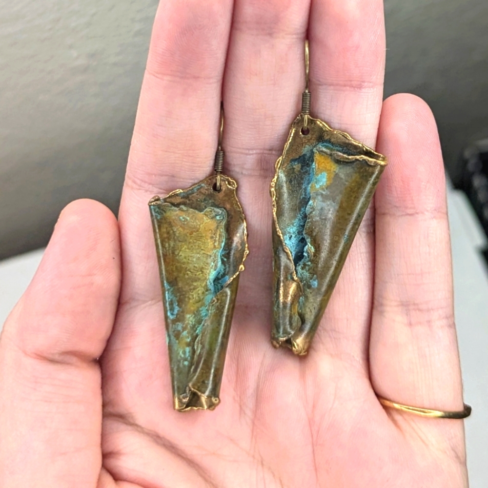 80s Patina Brass Earrings - Picture 12 of 13